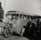 39 1953 Gruvbussen vid Signes kiosk (2)